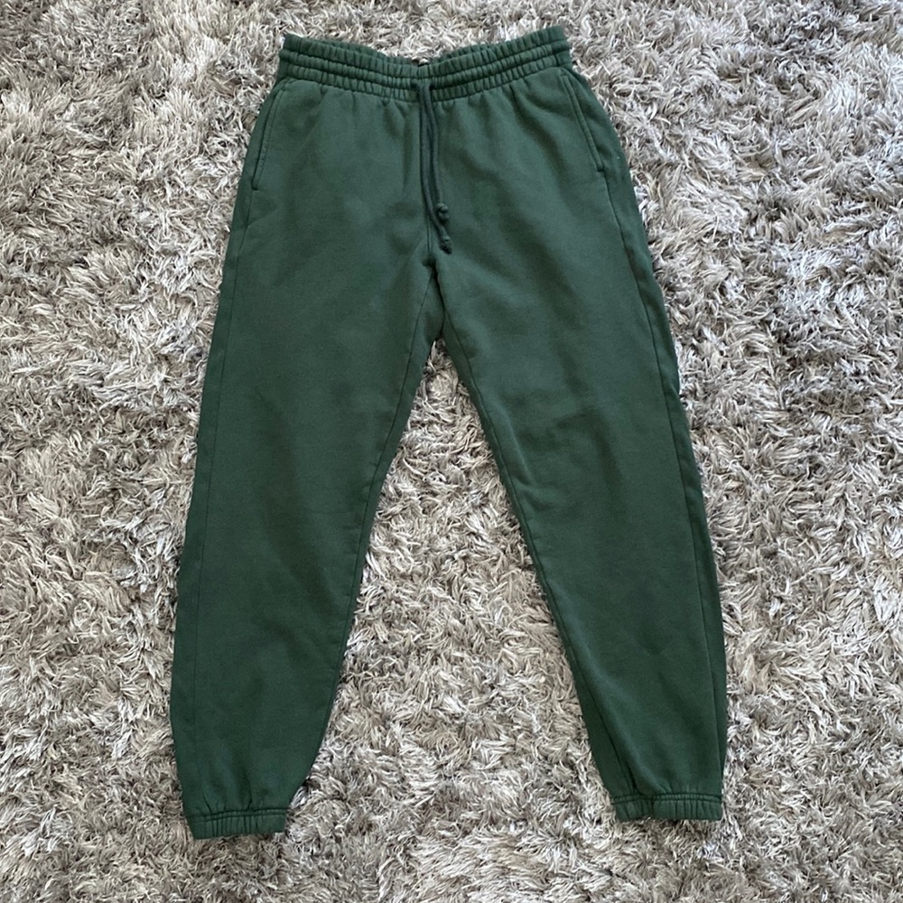 TNA cozy fleece boyfriend sweatpants